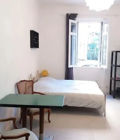 Grand Studio De 30M2 !Central !Spacieux !Different !